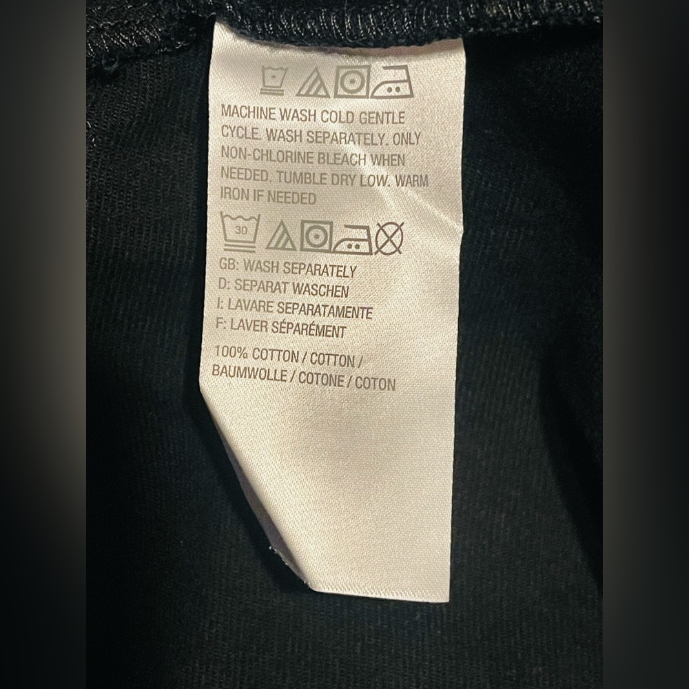 Lisa Rinna Collection Classic Black Top - Picture 4 of 6